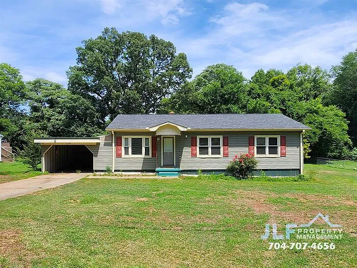 3 bed, 2.0 bath, 1176 sqft, $1,395 — Photo 2