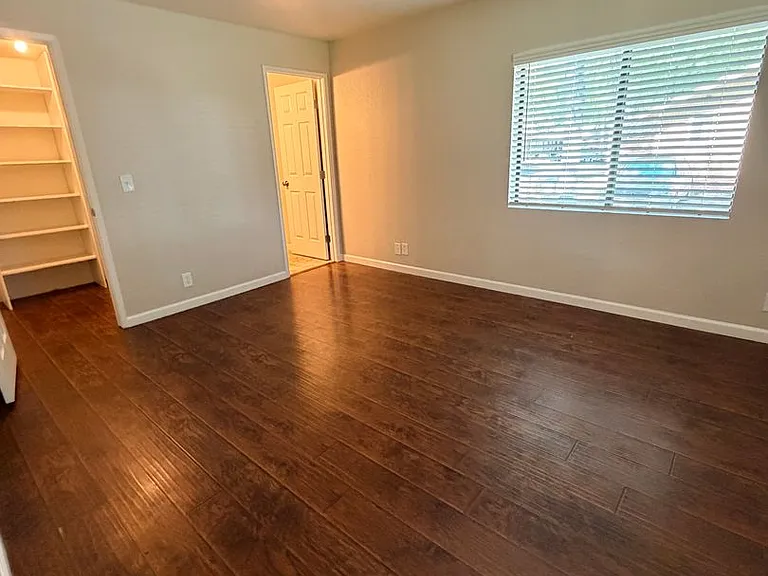 Country Lane - A Must See Community! — Photo 32