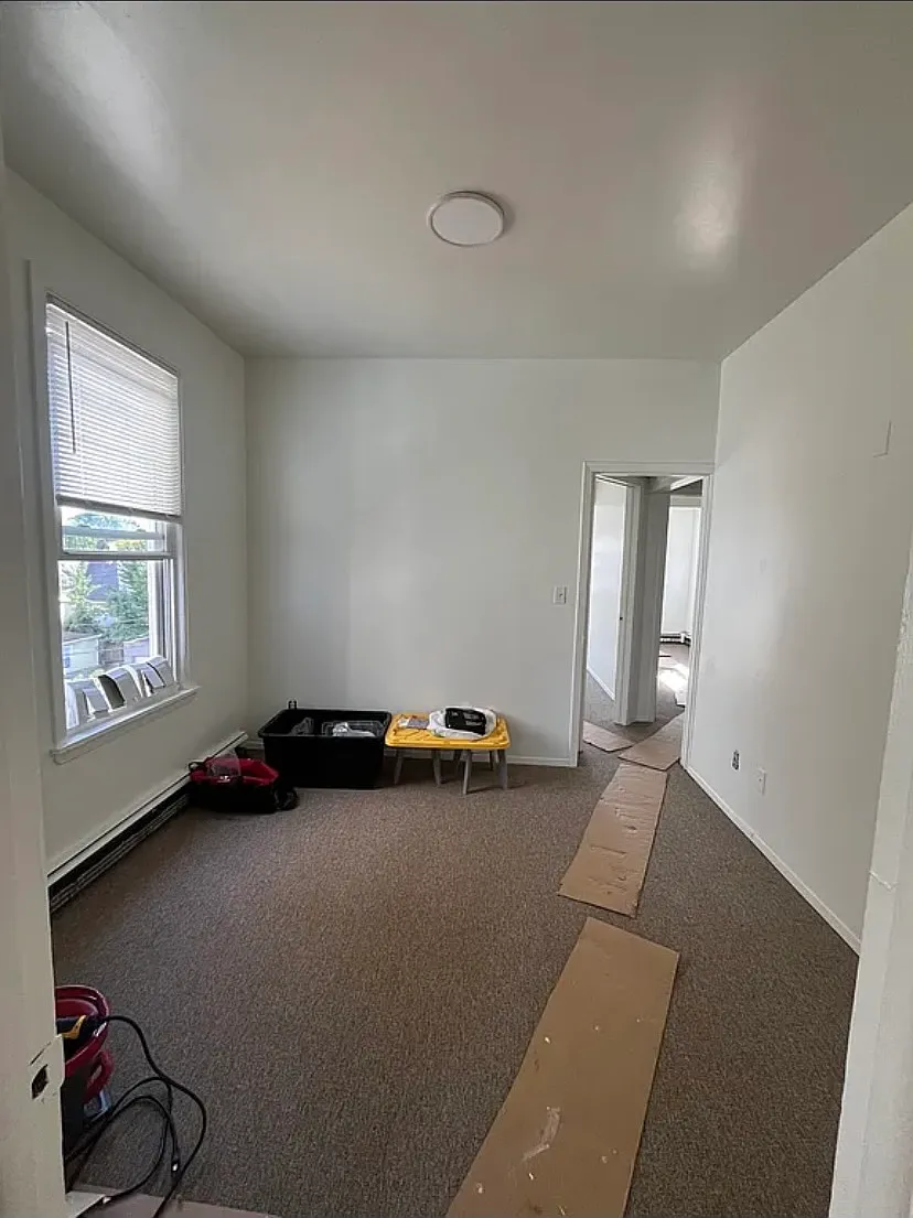 2 bed, 700 sqft, $2,700 — Photo 2