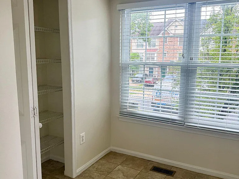 2202 Commissary Cir #208 — Photo 12
