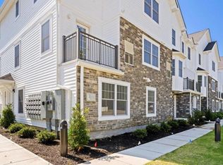 85 Main St #49, East Brunswick, NJ 08816
