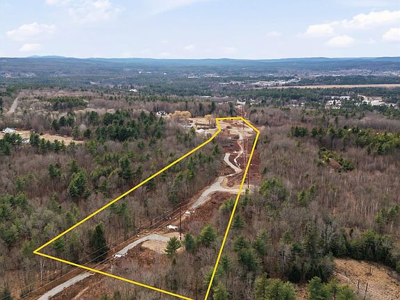 3rd image of 629 635 Fourth Range Road #635