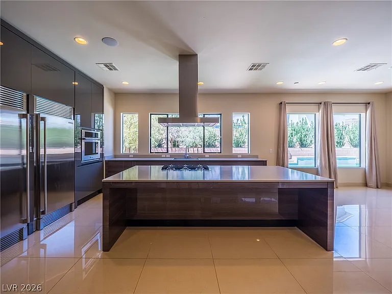 7447 Yonie Ct — Photo 11