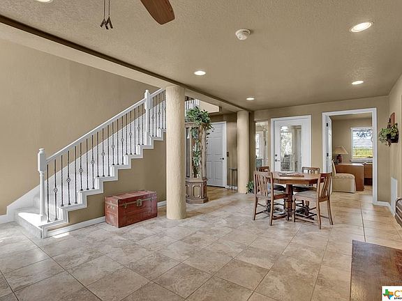 4th image of 2504 Lakeshore Dr