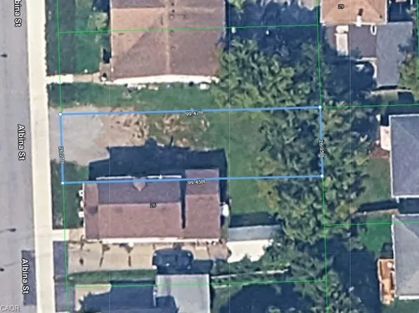 30 Albina St, Welland, ON L3C 1P2