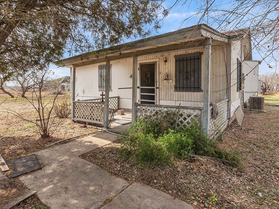 1st image of 3557-3559 Fm 2826 Cres #32