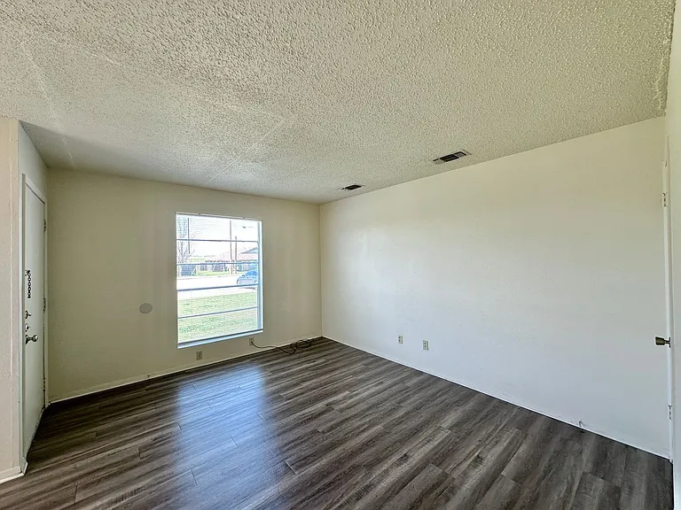 2101 Robert E Lee Dr — Photo 21