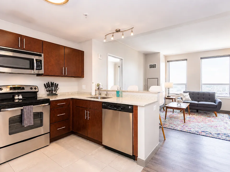 10 Commerce Ave SW