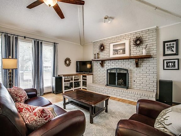 3rd image of 2313 Bengal Ln