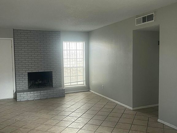 2nd image of 8614 Mettler Dr