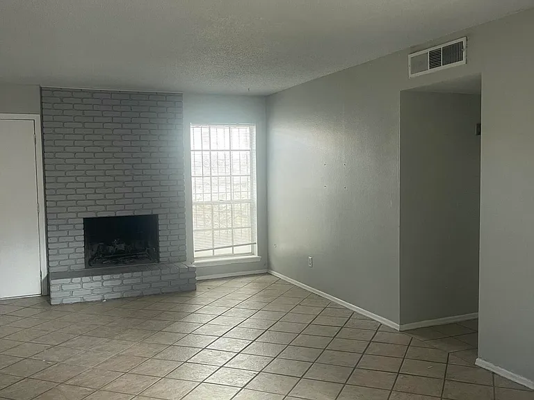 8614 Mettler Dr — Photo 2