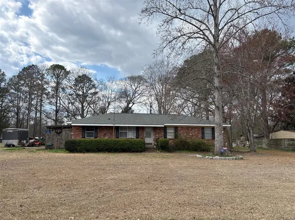 33 River St, Hurtsboro, AL 36860