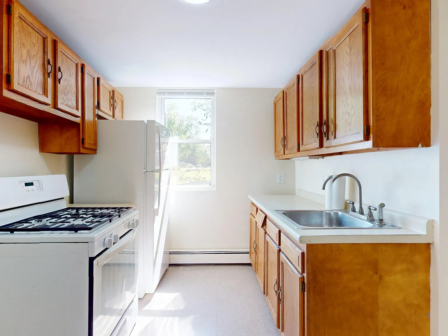 1 bed, 750 sqft, $1,900 — Photo 4