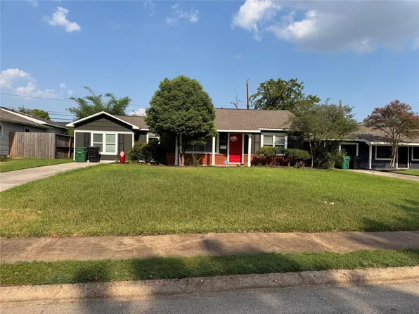 806 Nashua St, Houston, TX 77008