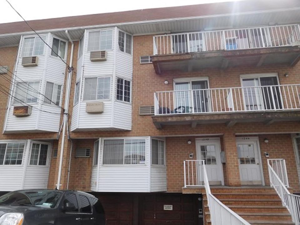 1st image of 1248 E 80th St #12