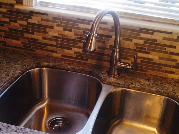 2nd image of 4455 Pacific St APT 13