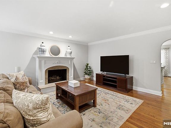 5th image of 23 Trinity Place