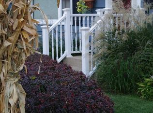 521 Wilcox Ave, Elgin, IL 60123