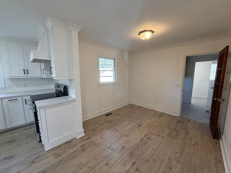 805 7th St NE — Photo 7