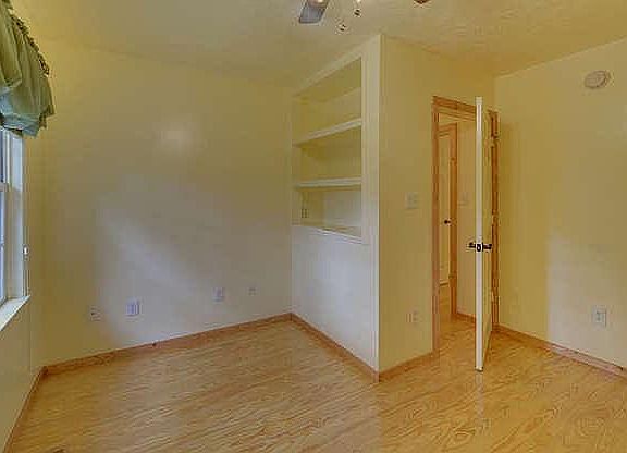 5th image of 1229 Voylestown Rd