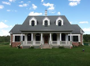 242 Hardwick Rd, New Braintree, MA 01531