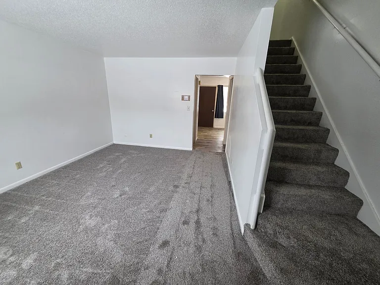 342 E Park Ave — Photo 1