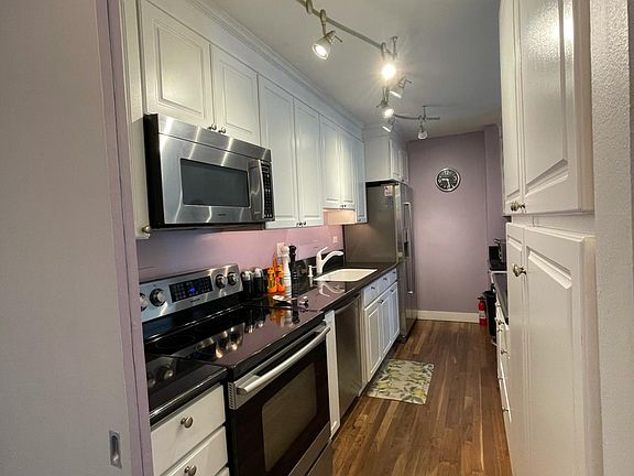 3rd image of 3100 Cherry Creek South Dr APT 103