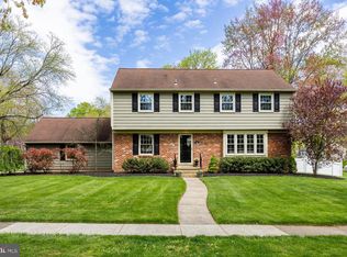 121 Sawmill Rd, Cherry Hill, NJ 08034