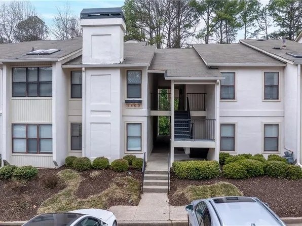1804 Huntingdon Chase #1804, Sandy Springs, GA 30350