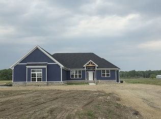 7082 Springborn Rd, China, MI 48054