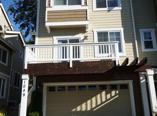 1049 156th Ave NE, Bellevue, WA 98007