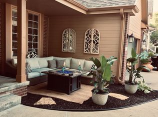 5076 S 172nd St, Omaha, NE 68135