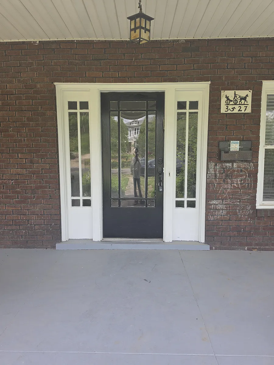 Building Photo - 3527 Central Ave #A