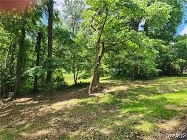 3833 Springhill Dr, Tuscaloosa, AL 35405