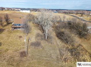 2015 Rock Bluff Rd, Plattsmouth, NE 68048