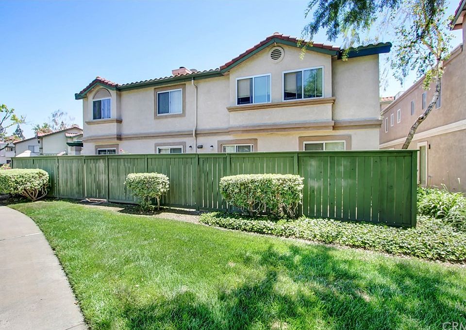 1st image of 10176 Shady Oaks Dr Unit C