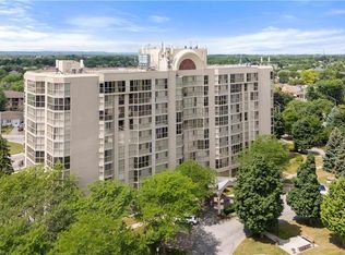 162 Martindale Rd #605, Saint Catharines, ON L2S3S4