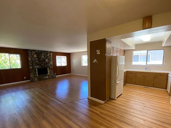 4th image of 206 Echo Ave APT 1