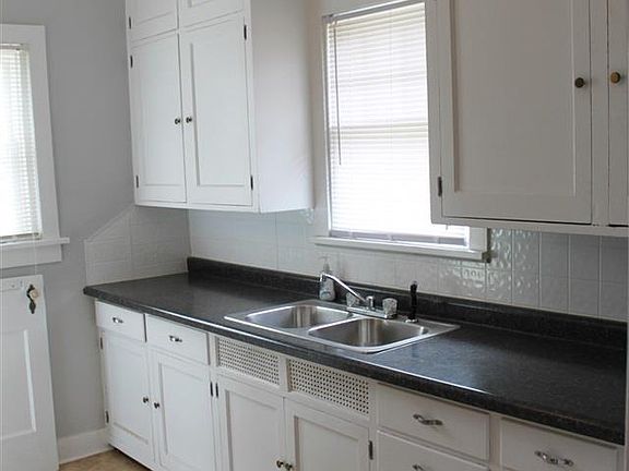 5th image of 3020 W Krause Ave