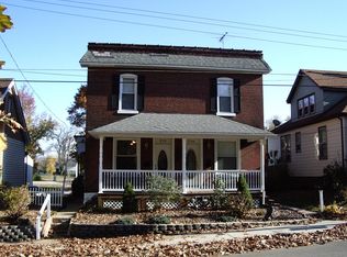 212 S 10th St, Belleville, IL
