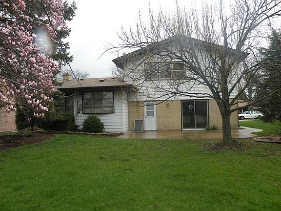 2nd image of 624 Leahy Cir
