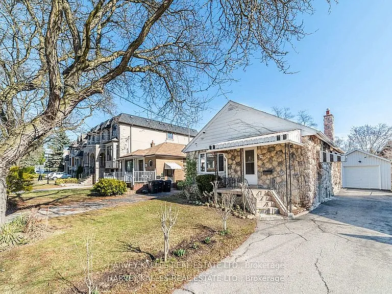 139 Kingsdale Ave — Photo 1