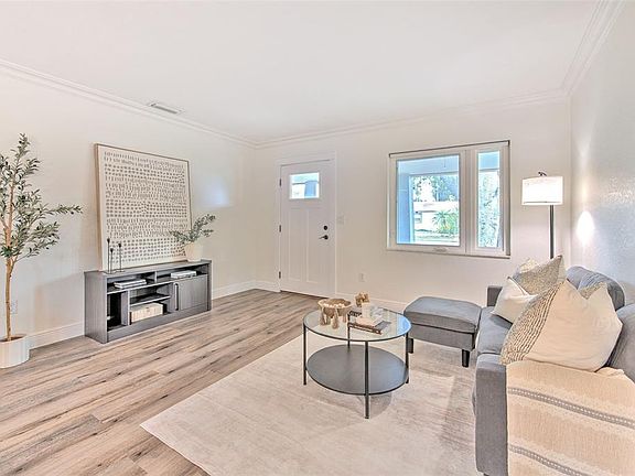 3rd image of 4101 W BAY VILLA AVENUE