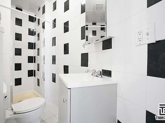 5th image of 688 10th Ave #2D