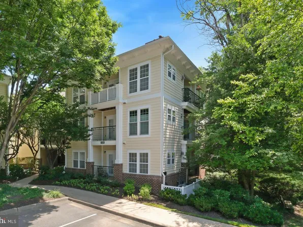 110 Booth St APT 38, Gaithersburg, MD 20878