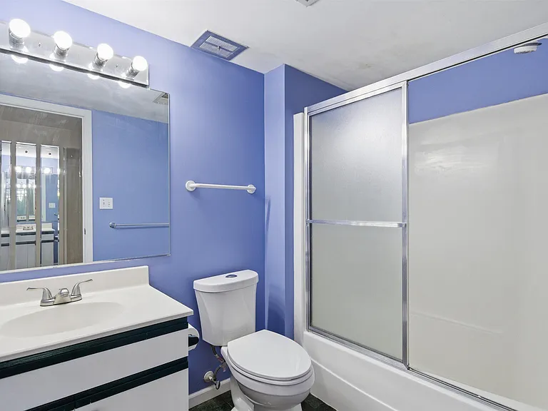 1235 S Maple Rd #201 — Photo 23