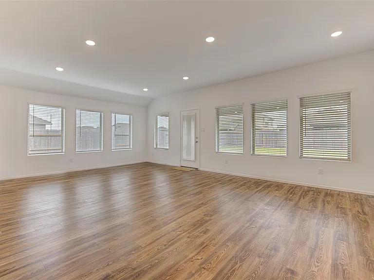 2554 Olivine Stone Dr — Photo 23