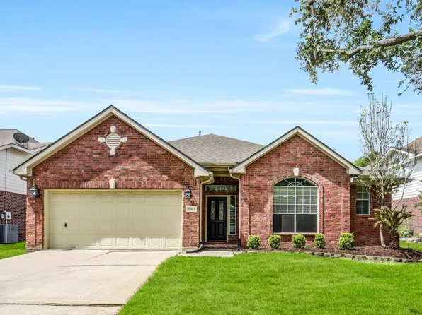 15611 Meadow Palm Dr, Cypress, TX 77433