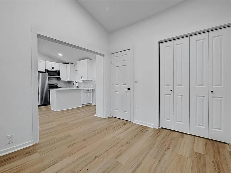 1911 David St — Photo 34