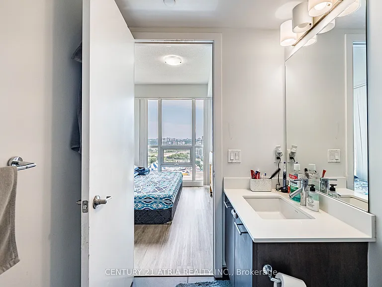 2212 Lake Shore Blvd W #2808 — Photo 32